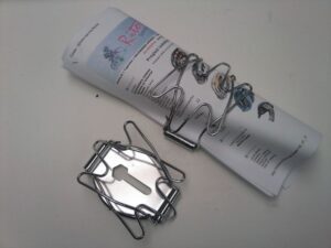 Nosilec sprednji prtljažnik za časopis